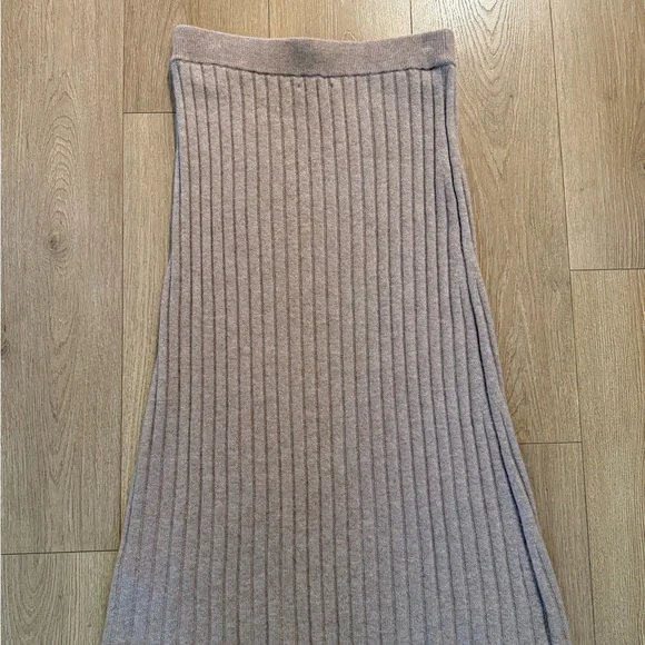 Quince Mongolian cashmere skirt - Picture 3 of 4